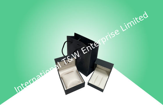 Un buon prezzo. Gloss/Matte Lamination Sacchetti di carta personalizzati CMYK / Pantone Color Printing in linea